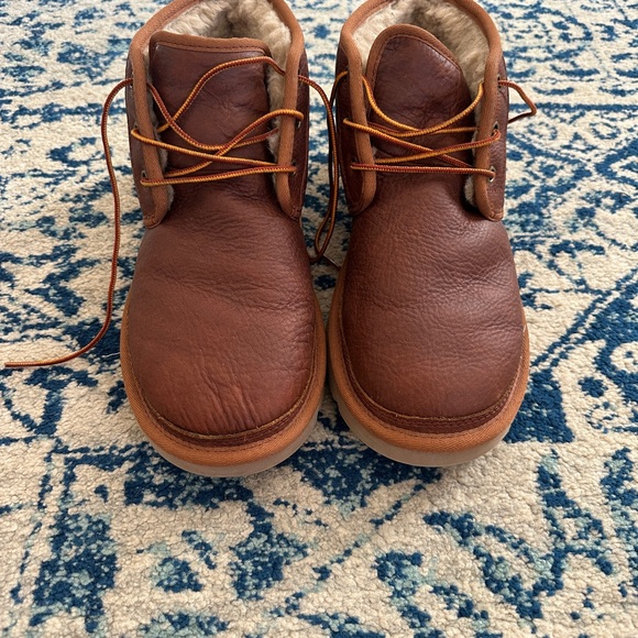 UGG Men’s Australian Neumel Distressed Chukka Boot Size 10, EUC! - Picture 2 of 5